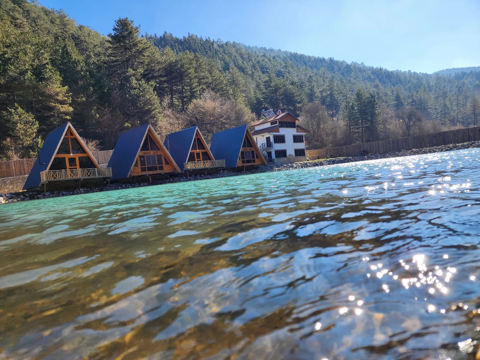 Abant Vadi Bungalov Ve Dağ Evleri – Abant Bungalov